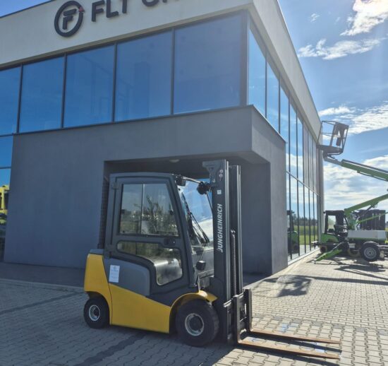 Wózek widłowy LPG Jungheinrich TFG316 (2141)